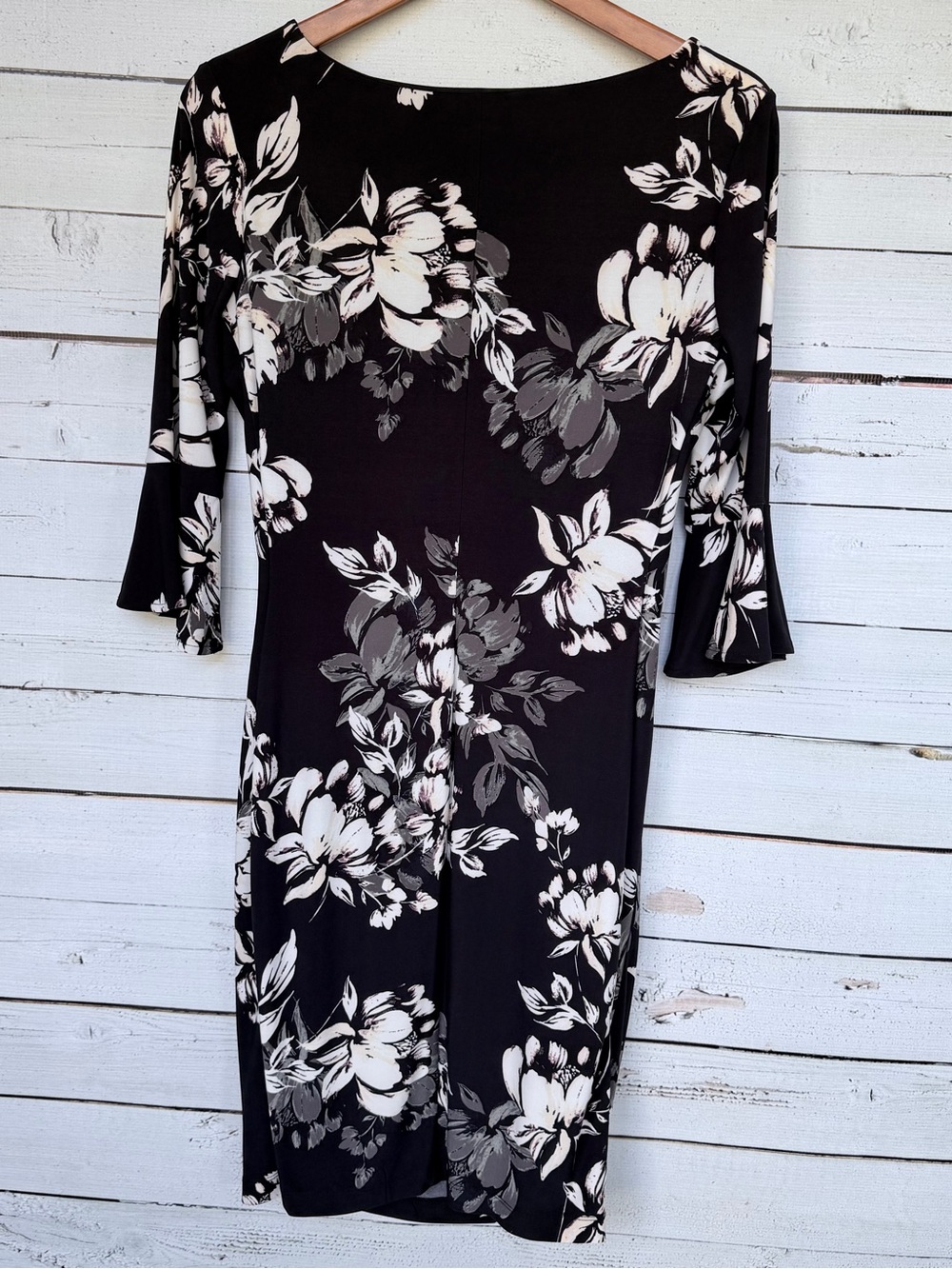 Anne Klein Floral Matte Jersey Ruched Sheath Dress with Bell Sleeves - Size 8